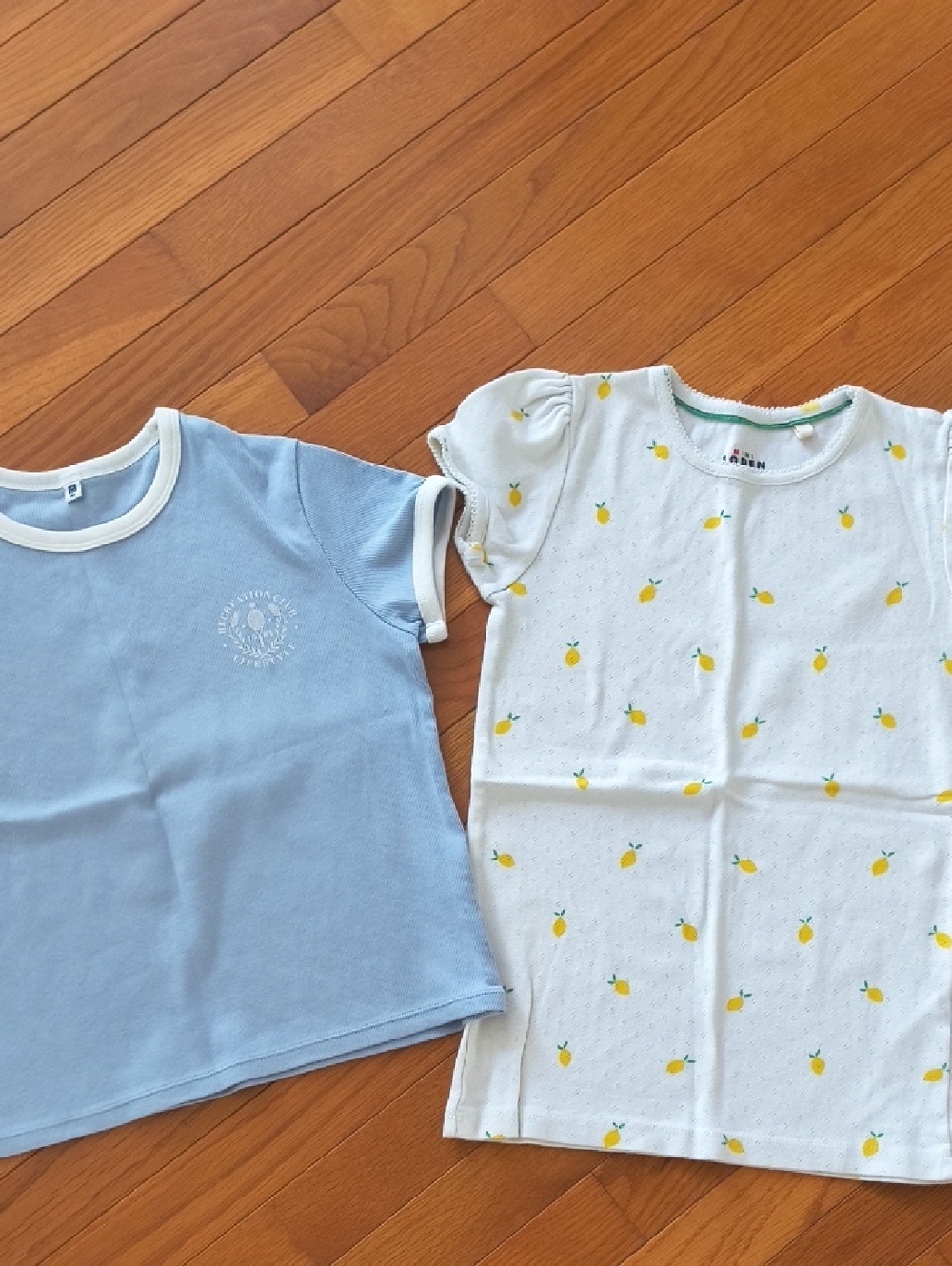 Mini Boden And Uniqlo White And Blue Tees Size 11-12, 150cm